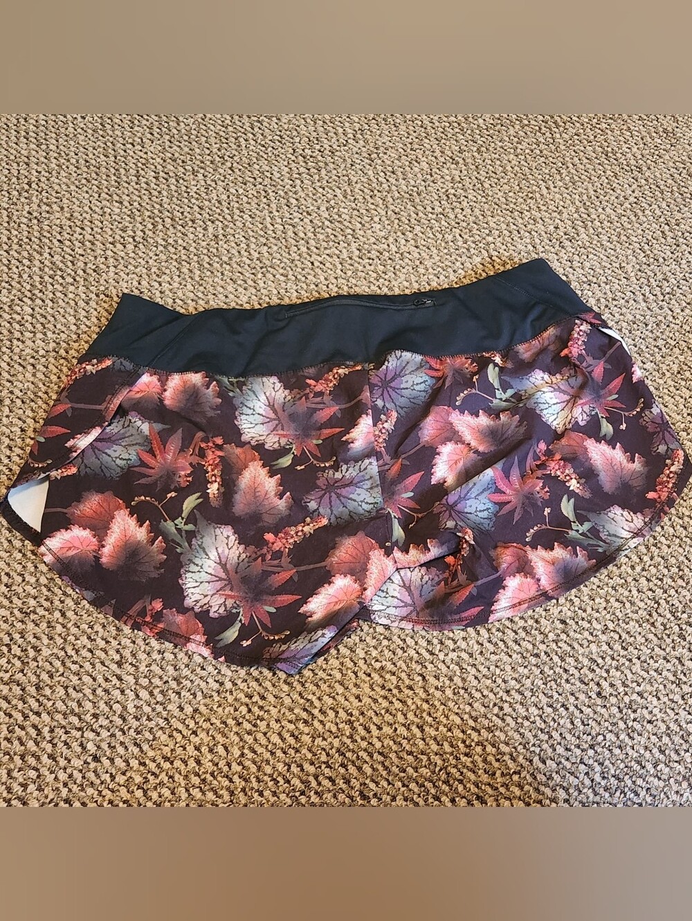 Oiselle Roga Shorts Fall Floral
